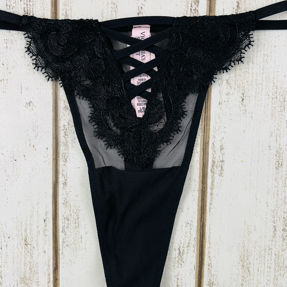 Victoria’s Secret Boho Floral Embroidery Thong Pantie Large - Picture 4 of 8